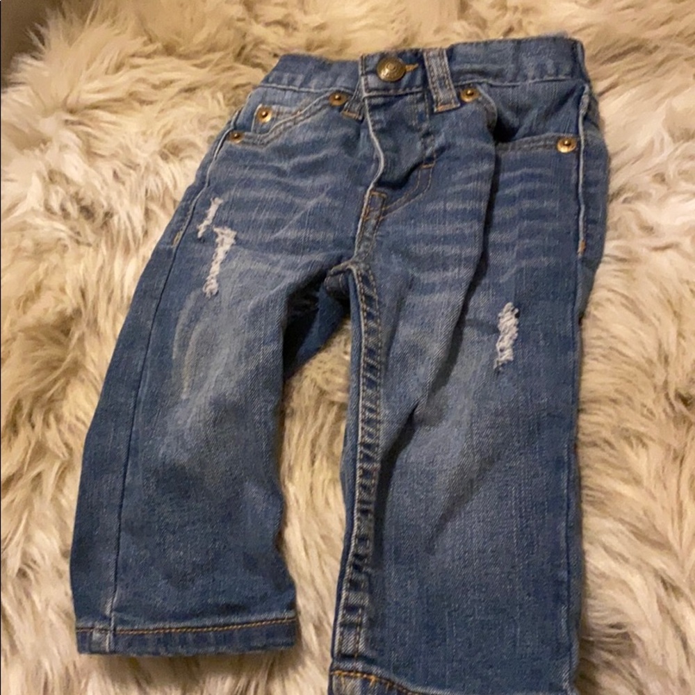 Levi’s 514 Straight Leg Jeans w/ Soft Waistband